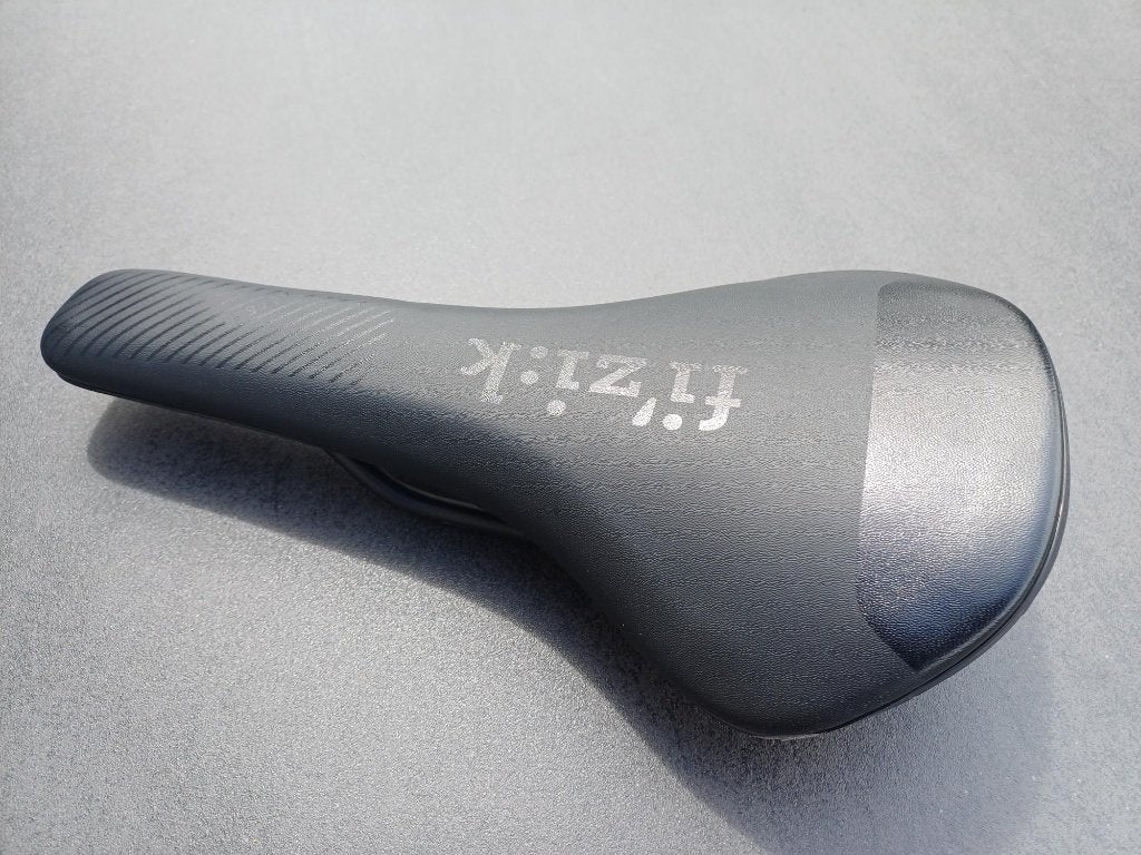 Koerszadel Fizik, Vélos & Vélomoteurs, Accessoires vélo | Autres Accessoires de vélo, Enlèvement ou Envoi, Neuf, Fizik