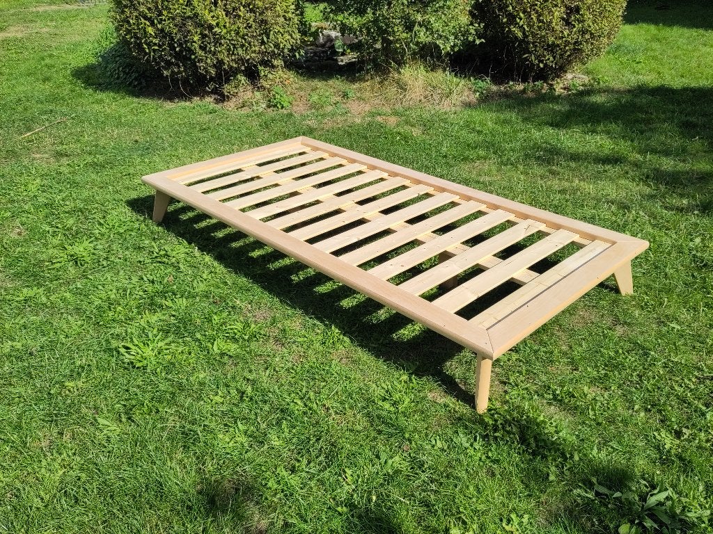 Lit 90x200 en bois massif YUMI, 100 cm, Beige, Une personne, Enlèvement
