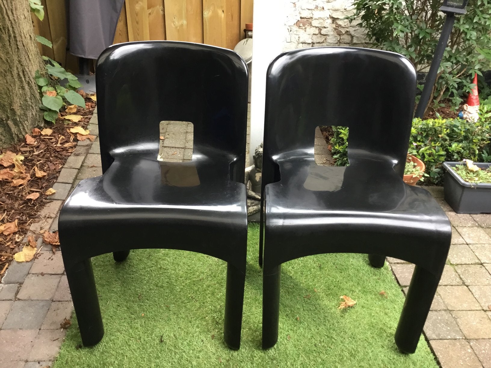 Deux chaises Joe Colombo Universale Kartell 4867 noires, Maison & Meubles, Design, Deux, Enlèvement, Utilisé