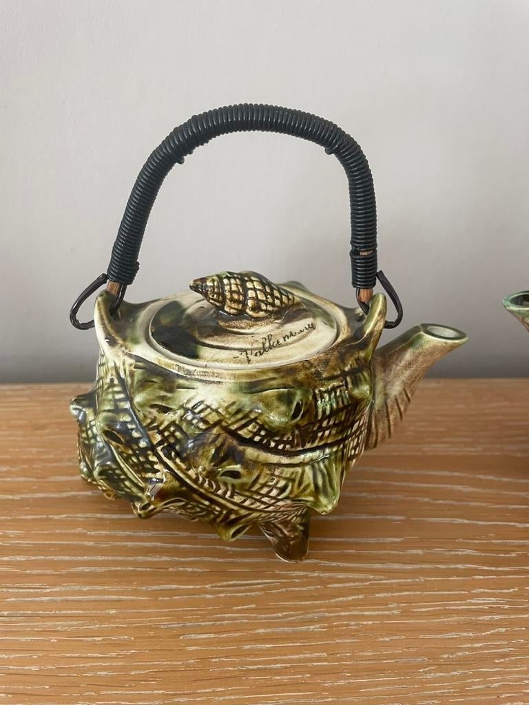 2 oude theepotjes te koop, Ophalen