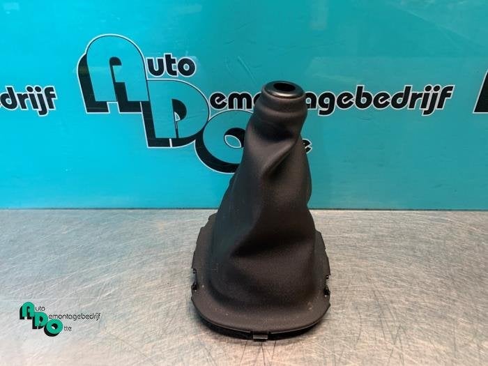 Enveloppe levier de vitesse d'un Peugeot 108 (108 14-), -, 3 mois de garantie, Utilisé, -