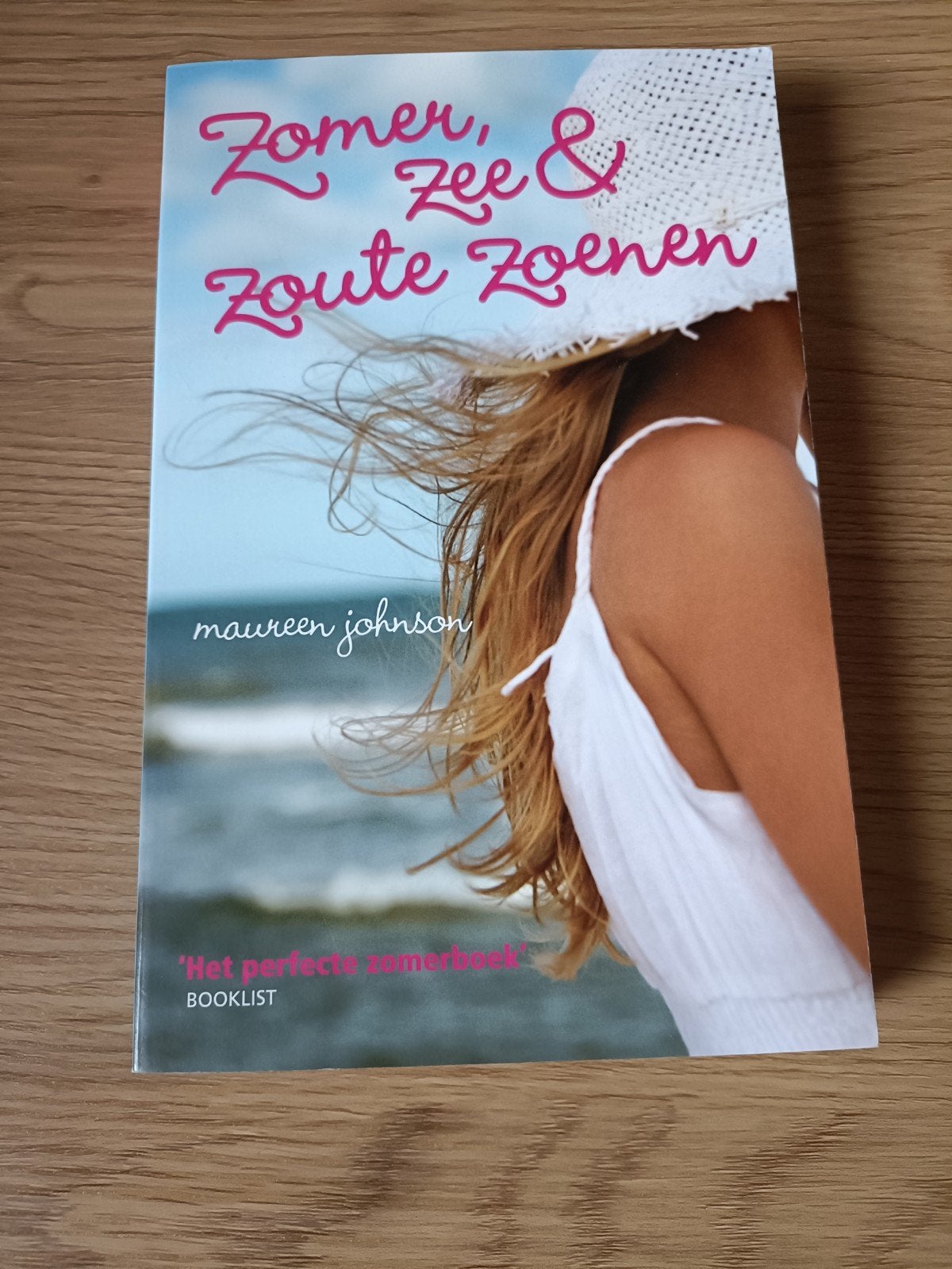 Mark Johnson - Zomer, zee & zoute zoenen, Ophalen of Verzenden, Zo goed als nieuw, Fictie, Maureen Johnson