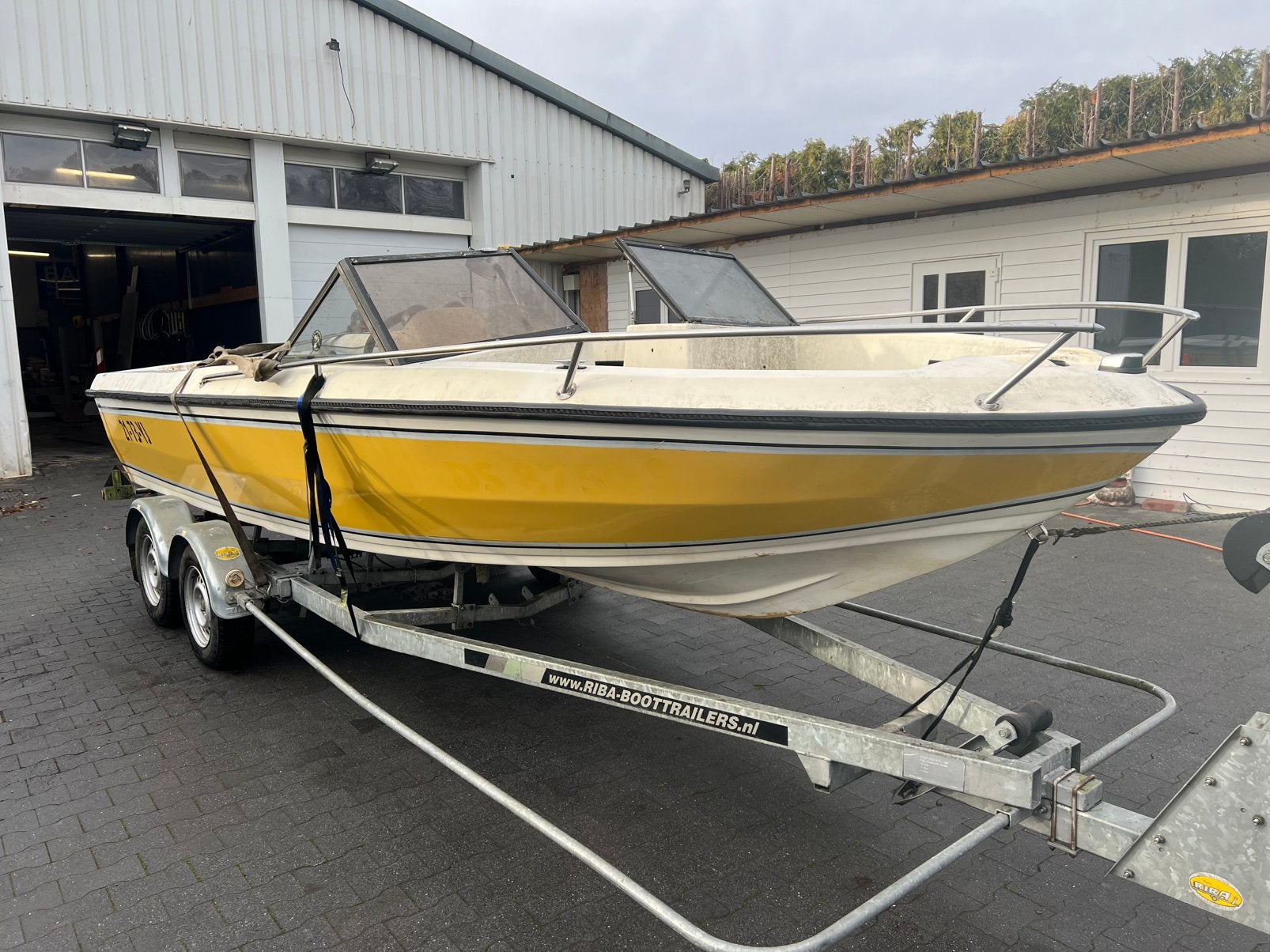 Mercruiser Mie 340, Ophalen, Gebruikt, Polyester