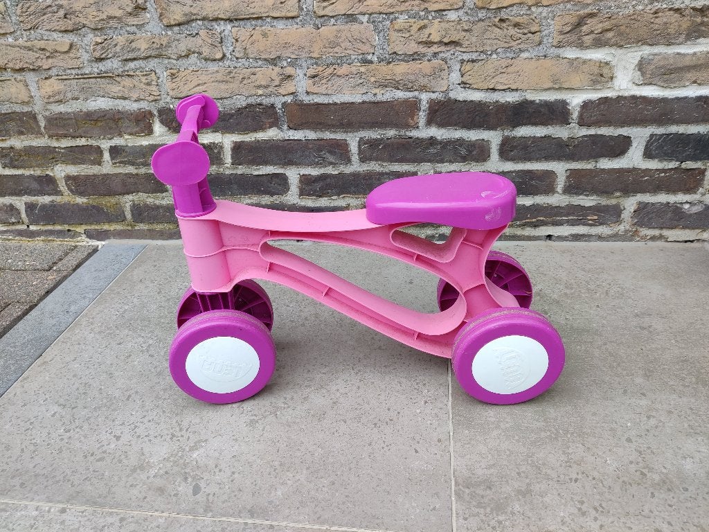 Kunststof loopfietsje met 4 wielen, Kinderen en Baby's, Ophalen, Gebruikt, Loopvoertuig