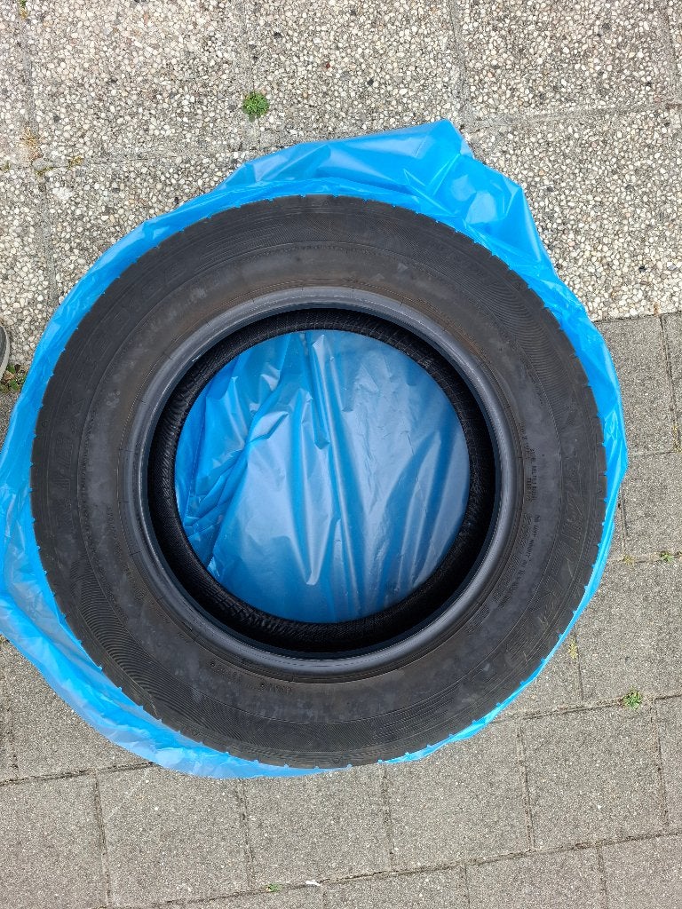 4 Falken ZIEX 205/65 R16 95H-banden — 6 mm, Auto-onderdelen, Banden en Velgen, Ophalen, Gebruikt, 16 inch, 205 mm