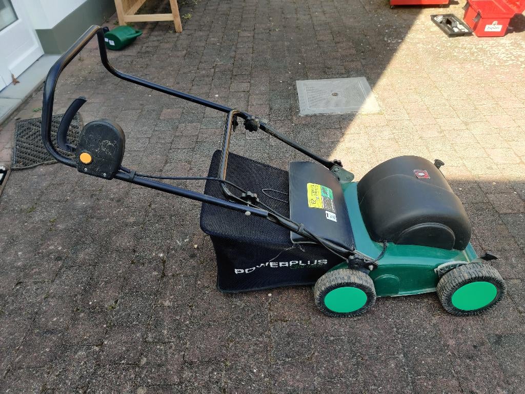 Verticuteermachine Powerplus POW 63815, Tuin en Terras, Verticuteermachines, Ophalen, Gebruikt, Elektrisch, Powerplus garden