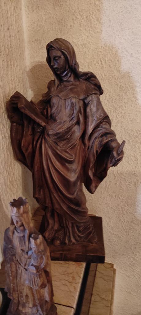 Statue en bois de Sainte Marguerite, reine d'Écosse, 1045 -1, Enlèvement ou Envoi