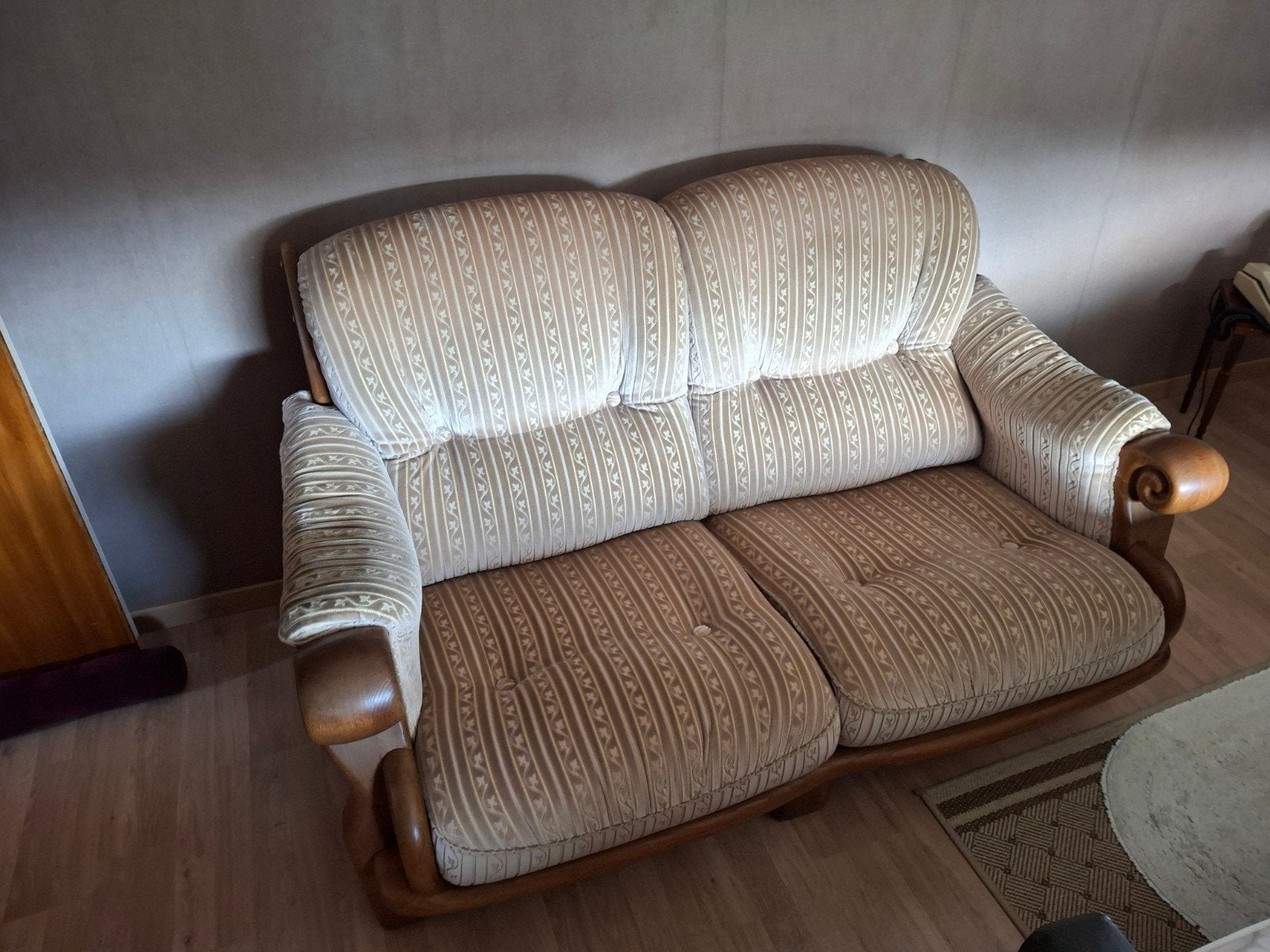 Sofa bestaande uit: 3-zit, 2-zit en een poef, Maison & Meubles, Canapés | Salons, Banc droit, Bois, Comme neuf, Enlèvement