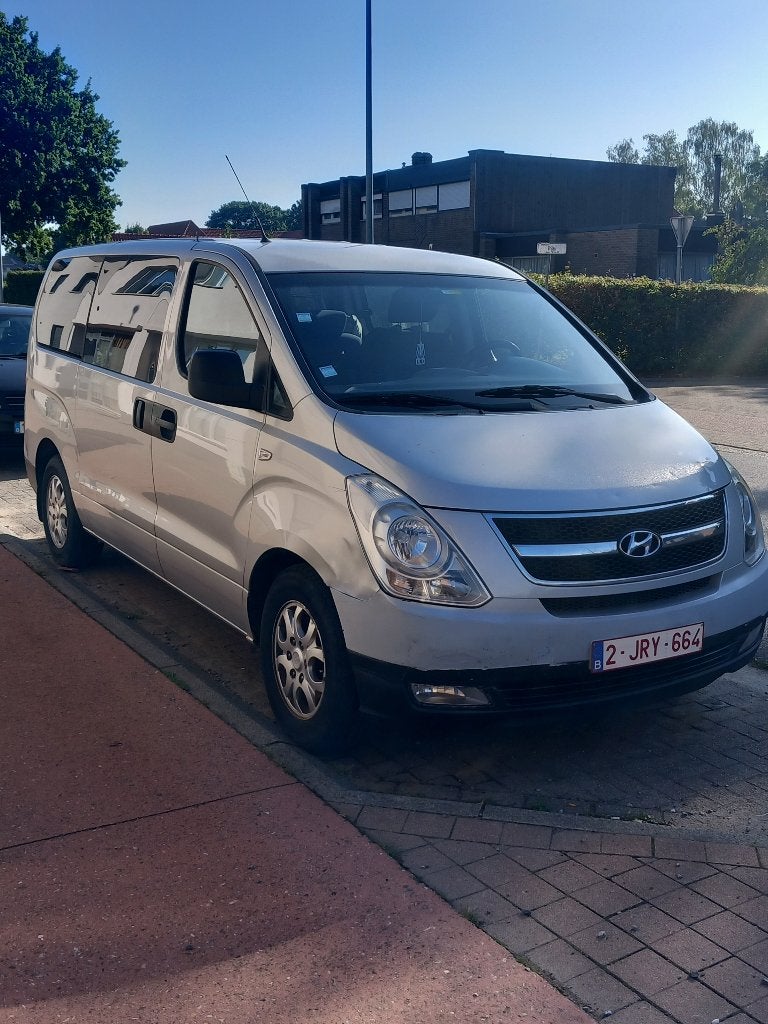 Hyundai h1 starex, Auto's, Hyundai, 2500 cc, 120 kW, Euro 4, Zilver of Grijs