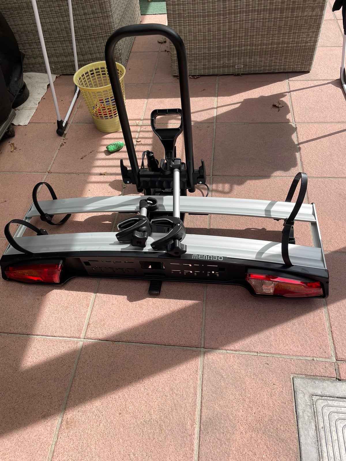 Fietsenrek Menabo Alioth 2, Auto diversen, Fietsendragers, Ophalen, Zo goed als nieuw, Brede banden, 2 fietsen