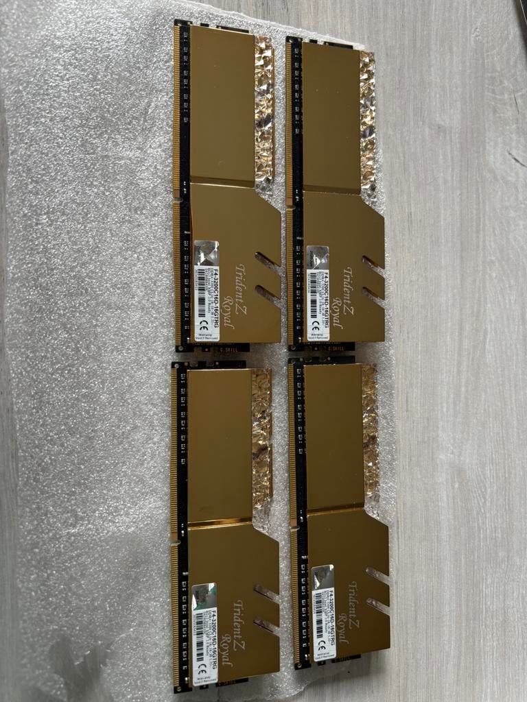 G.Skill Trident Z royal DDR4 32GB, Ophalen of Verzenden, Zo goed als nieuw, DDR4