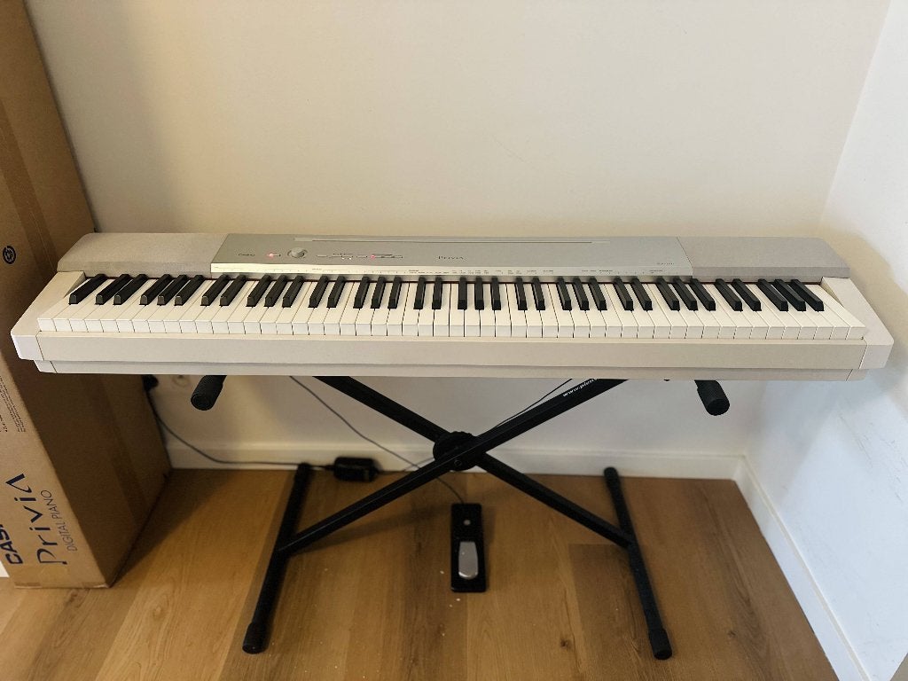 Piano numérique Casio Privia PX-150 WE (88 touches), Musique & Instruments, Enlèvement ou Envoi, Autres couleurs, Digital, Utilisé