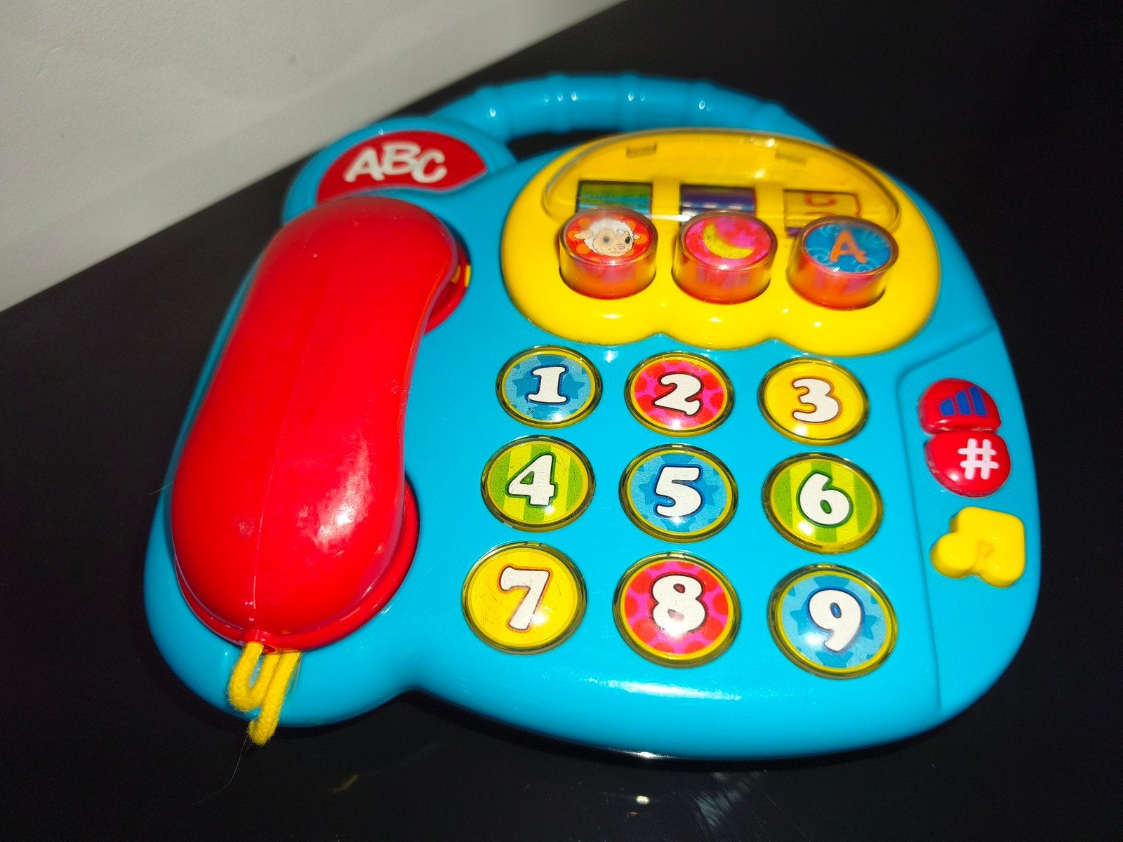 Playphone musical interactif Simba, Enlèvement