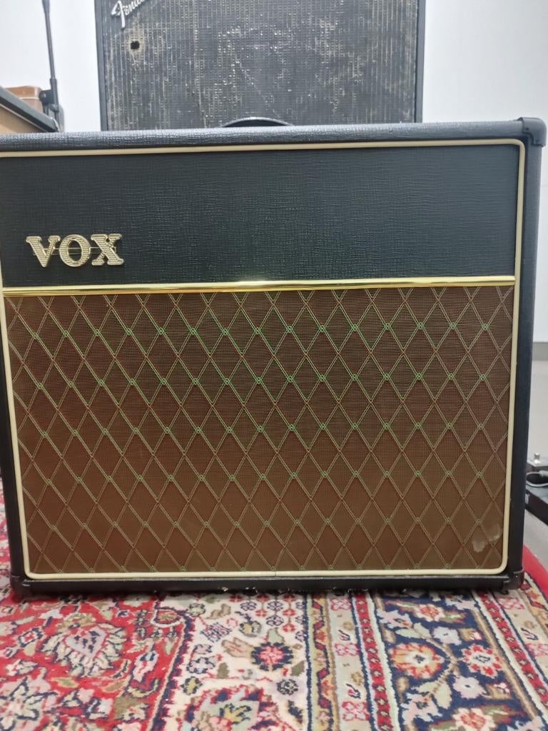 Fender, Marshall, Vox, Acoustic, Sound city, Enlèvement