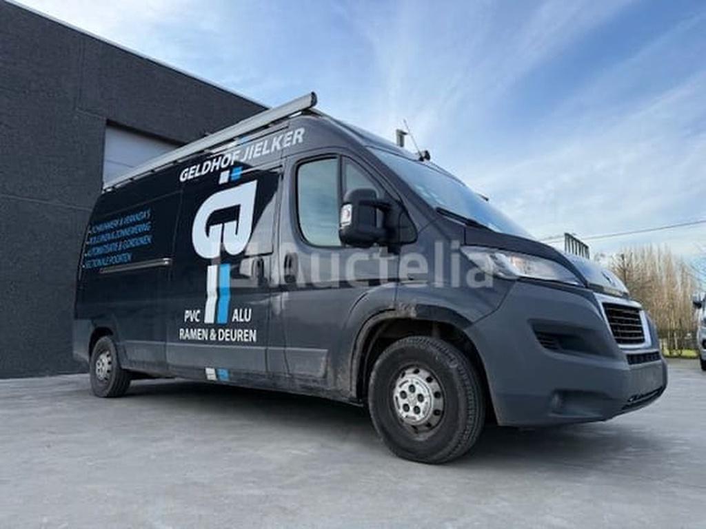 lichte vrachtwagen PEUGEOT Boxer (2017 / VF3 YC3 MFC 12 D62, Auto's, Overige brandstoffen, Bedrijf, Overige carrosserie, Te koop