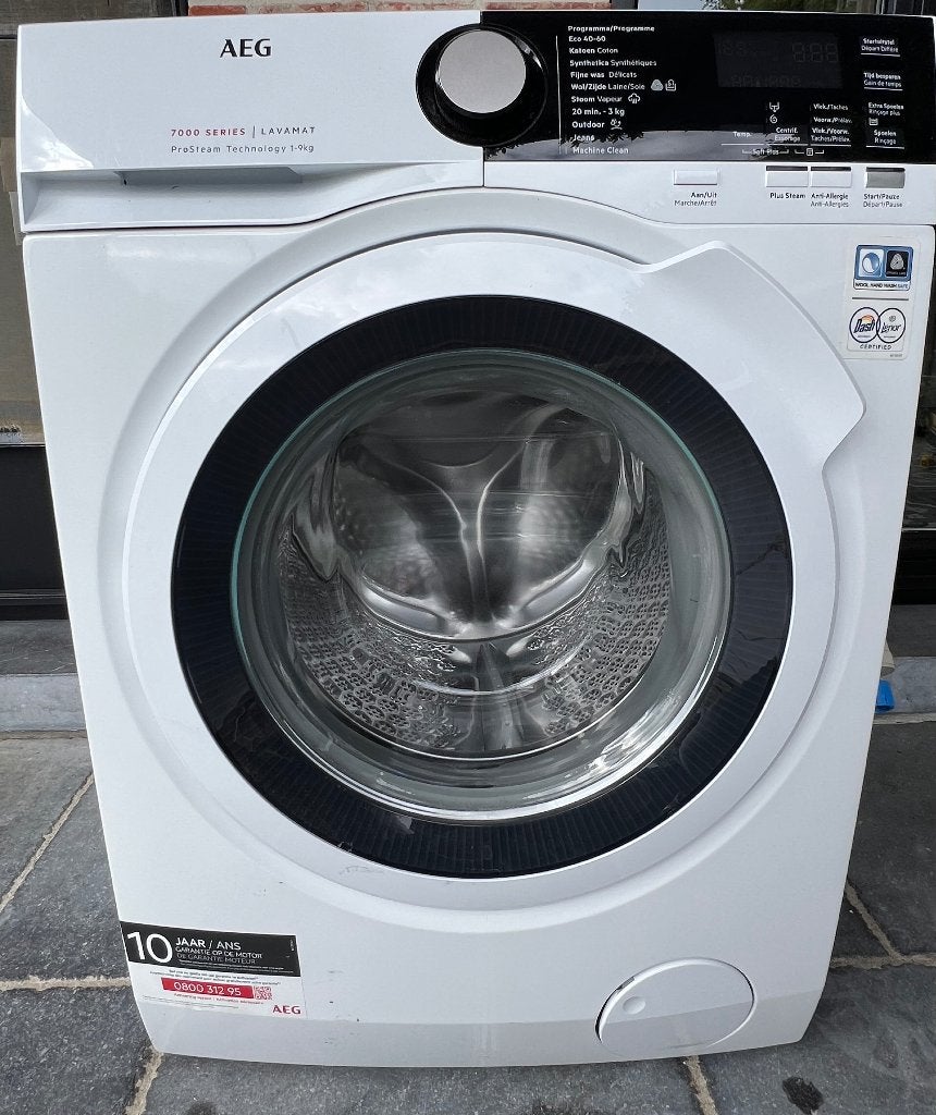 Wasmachine AEG L7FBE96W 9kg, Elektronische apparatuur, 8 tot 10 kg, Ophalen, Gebruikt