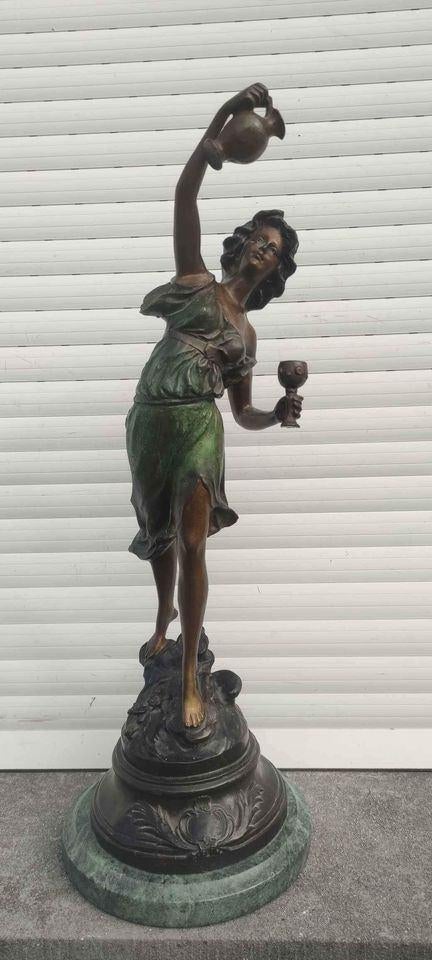 Grand bronze femme a la cruche signe Auguste moreau, Enlèvement, Bronze