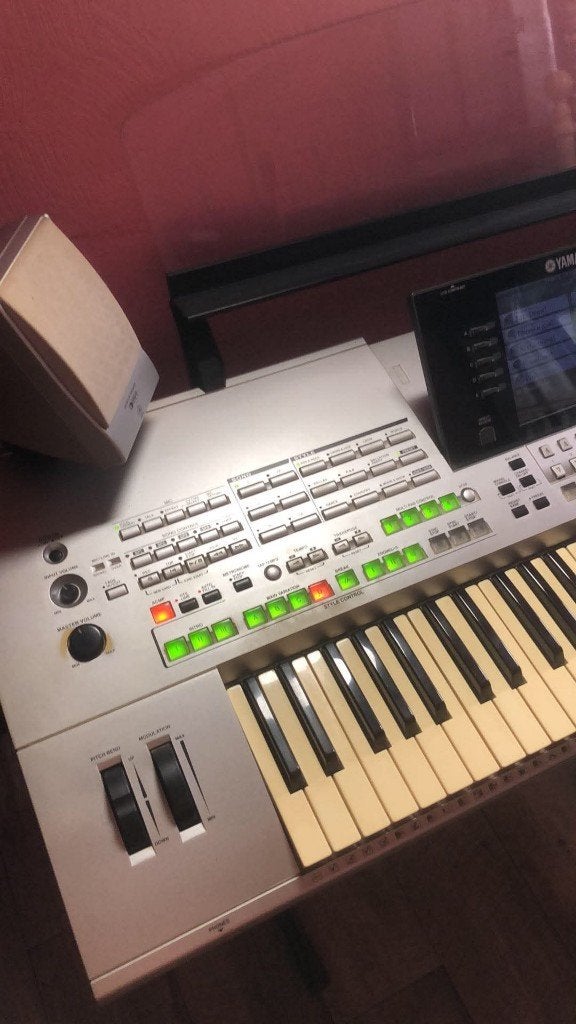 vend Yamaha tyros, Connexion MIDI, Yamaha, Enlèvement, Utilisé