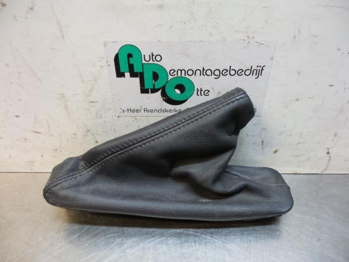 Enveloppe levier frein à main d'un BMW 3-Serie (3-Serie 90-, Autos : Pièces & Accessoires, -, Utilisé, -, Enlèvement ou Envoi