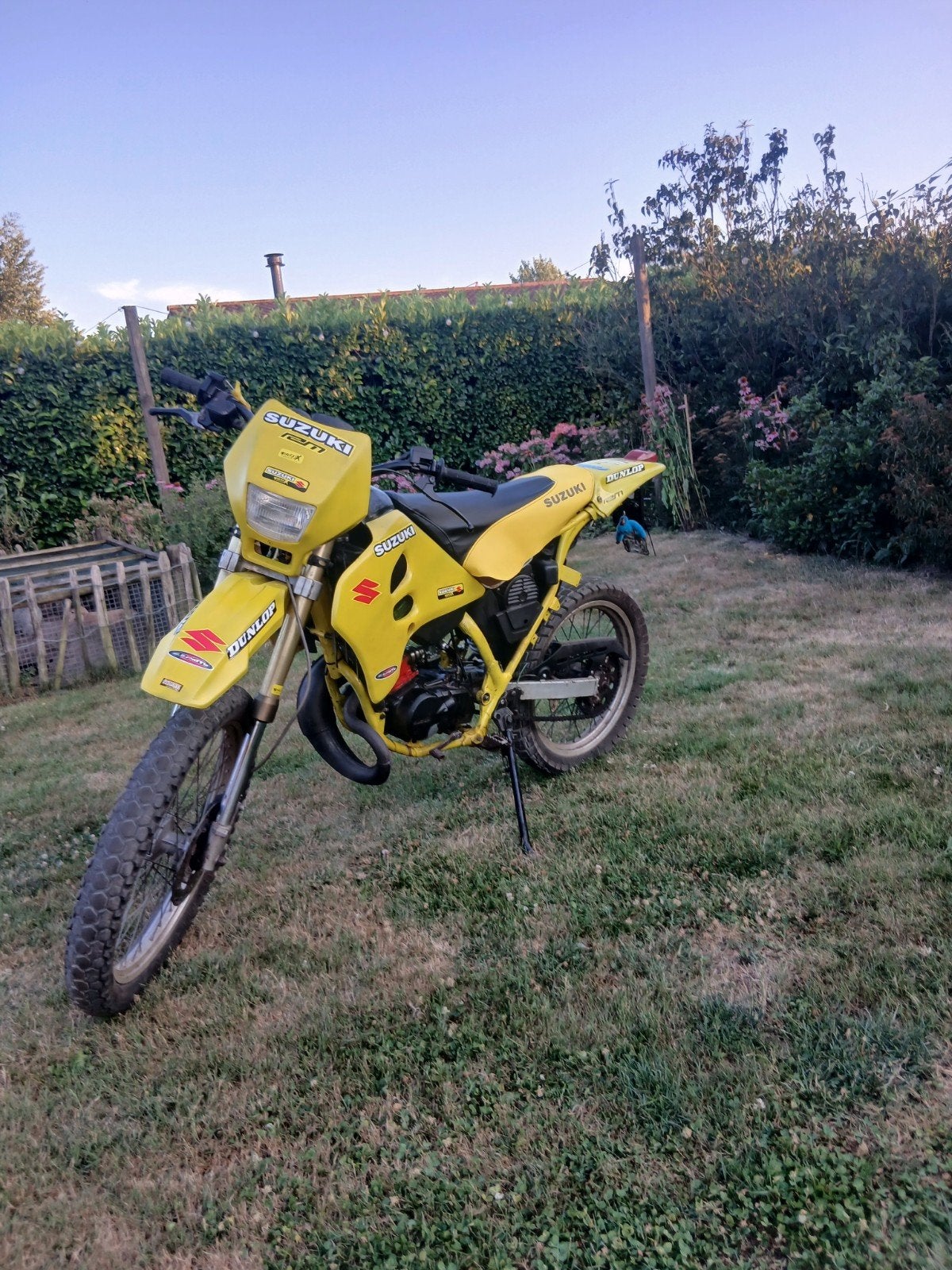 SUZUKI RMX 50  MET PAPIEREN B KLASSE en veel onderdelen, Fietsen en Brommers, Brommers | Oldtimers, Ophalen