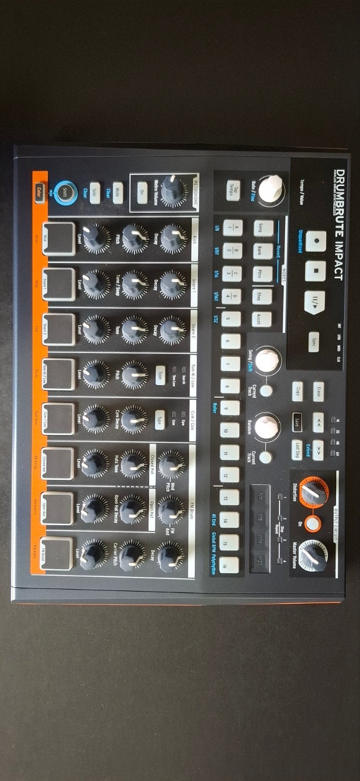 arturia drumbrute impact, Muziek en Instrumenten, Ophalen, Zo goed als nieuw