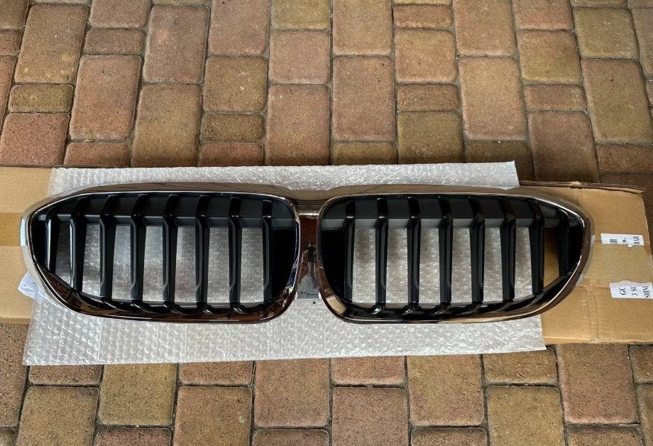 BMW G20/G21 LCI  GRILLE, Auto-onderdelen, Gebruikt, Voor, Ophalen of Verzenden, Bumper