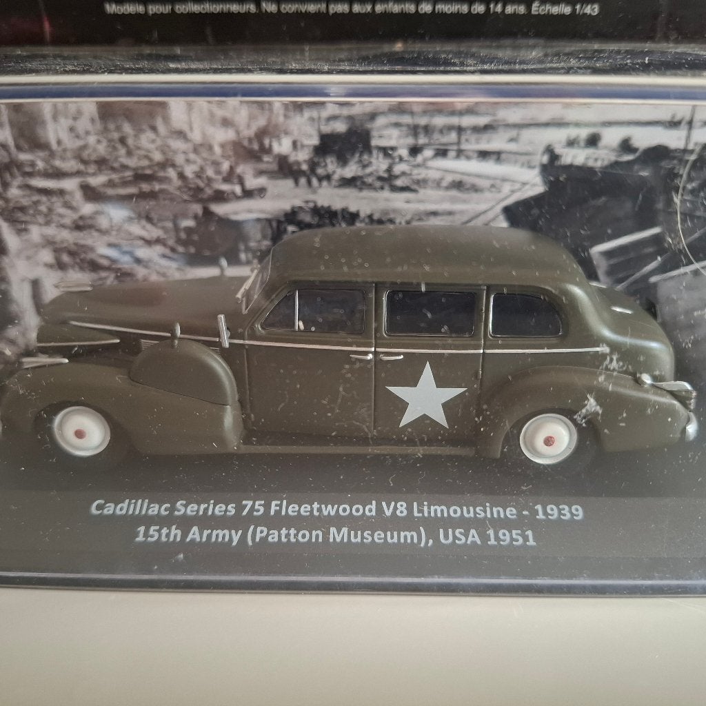 CADILLAC Fleetwood Patton 1951 1/43 UH NEUVE+BOITIER PERPLEX, Enlèvement, Neuf, Voiture, Universal Hobbies