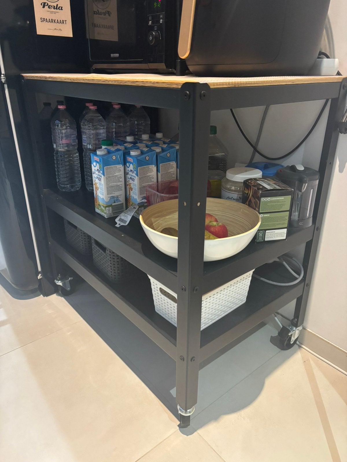 Ikea roltafel, Huis en Inrichting, Ophalen, Zo goed als nieuw