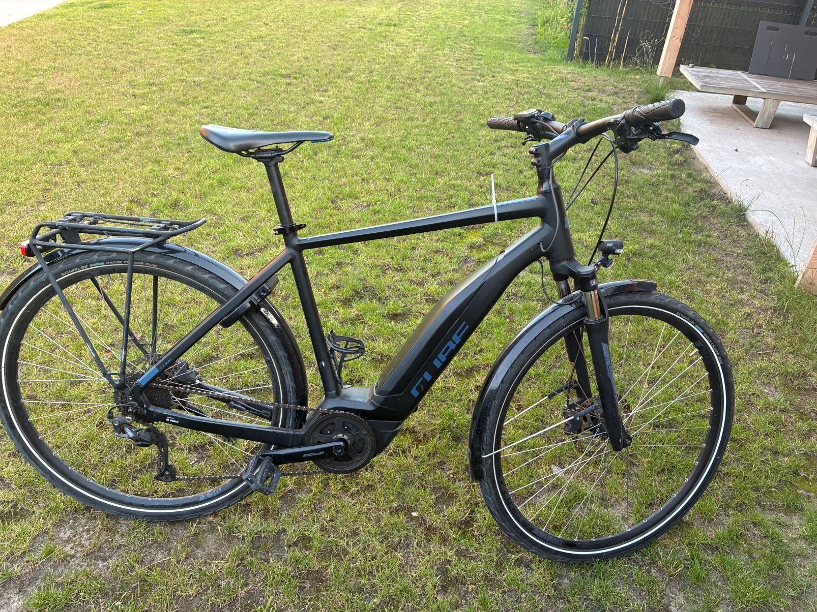 Cube Touring Hybrid HP | Bosch motor | slechts 1.078 km, Fietsen en Brommers, Vering, Zo goed als nieuw, 15 tot 20 versnellingen