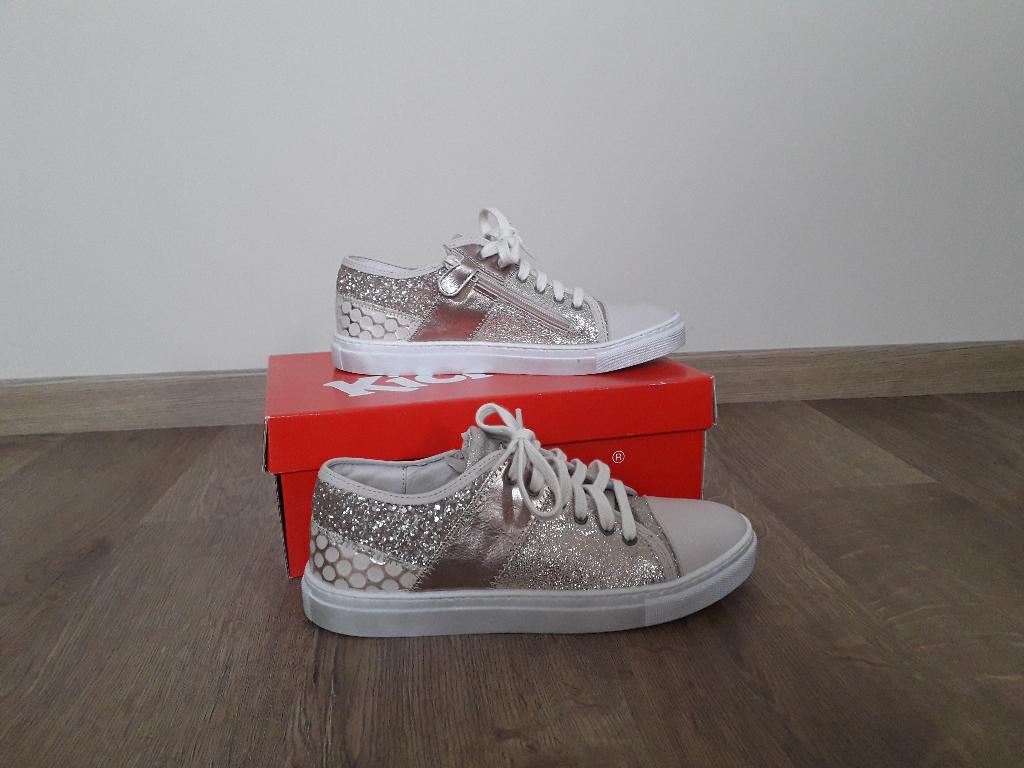Lederen sneakers van Kickers maat 39, Kleding | Dames, Schoenen, Ophalen, Nieuw, Sneakers, Kickers