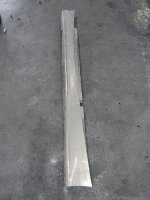 GARNITURE SEUIL DE PORTE BMW 1 serie (E81) (01-2006/09-2012), Mevr. I. Hauben, Utilisé, BMW, Rue de l'Espoir 34 34
4030  GRIVEGNÉE, BE