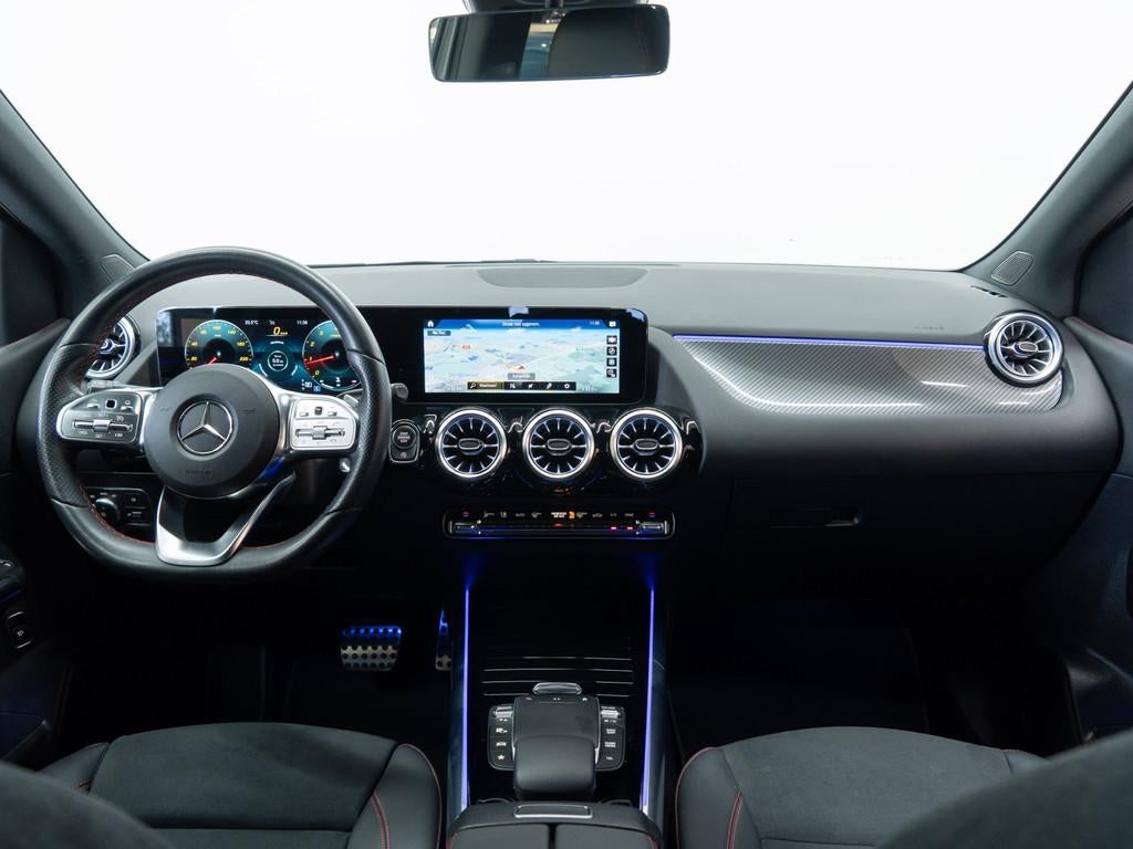 Mercedes-Benz B-Klasse 180 Automaat AMG Night Widescreen Sfe, Autos, 100 kW, 140 g/km, Euro 6, Entreprise