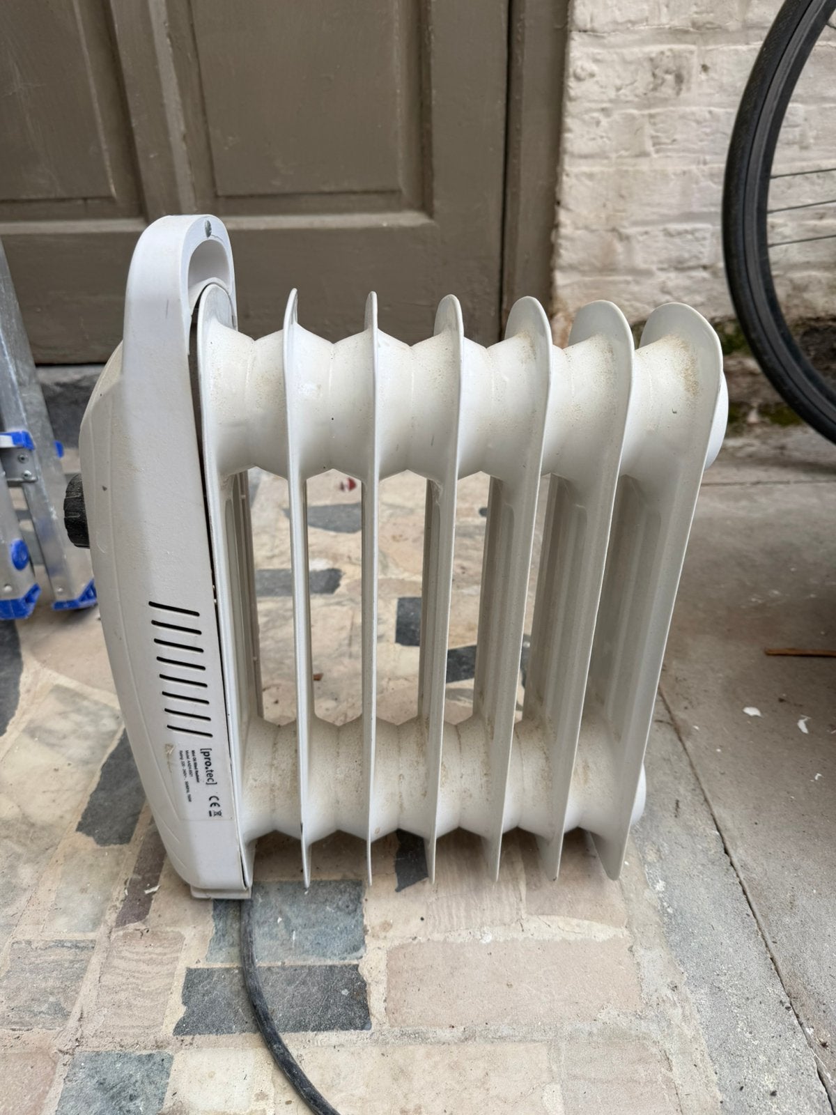 Elektrisch kacheltje, Moins de 60 cm, Enlèvement, Utilisé, Moins de 200 watts