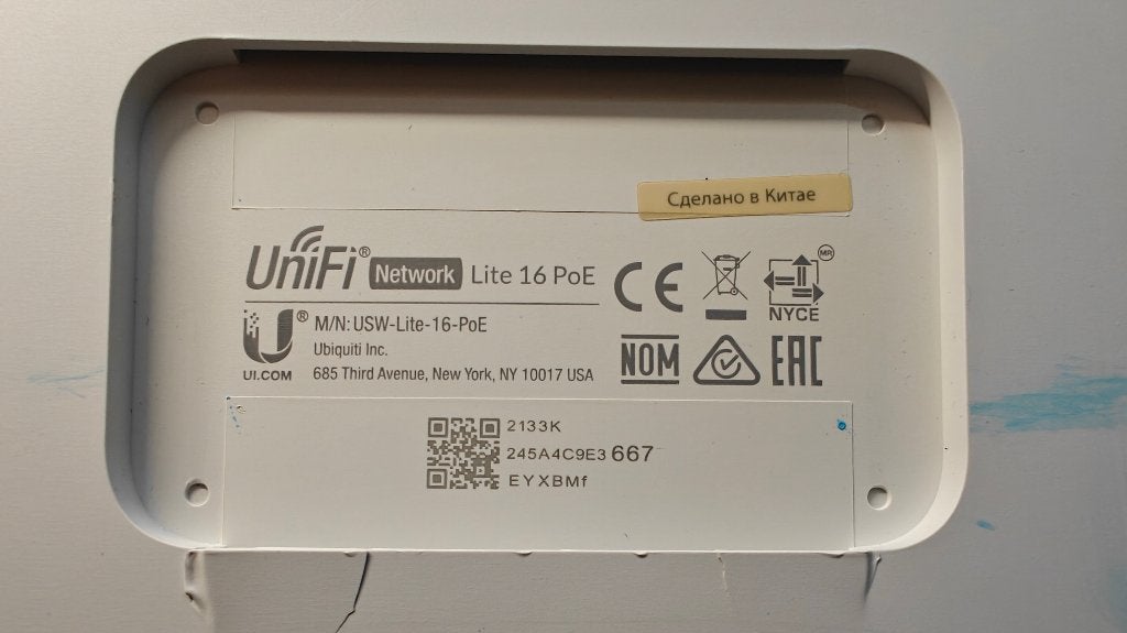 Unifi-schakelaar USW Lite 16 PoE, Computers en Software, Netwerk switches, Ophalen of Verzenden, Gebruikt