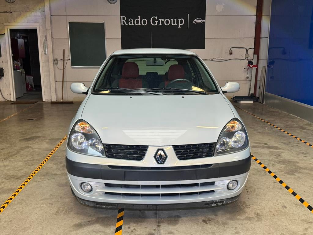 Renault Clio, Autos, Argent ou Gris, Entreprise, Boîte manuelle, 5 places