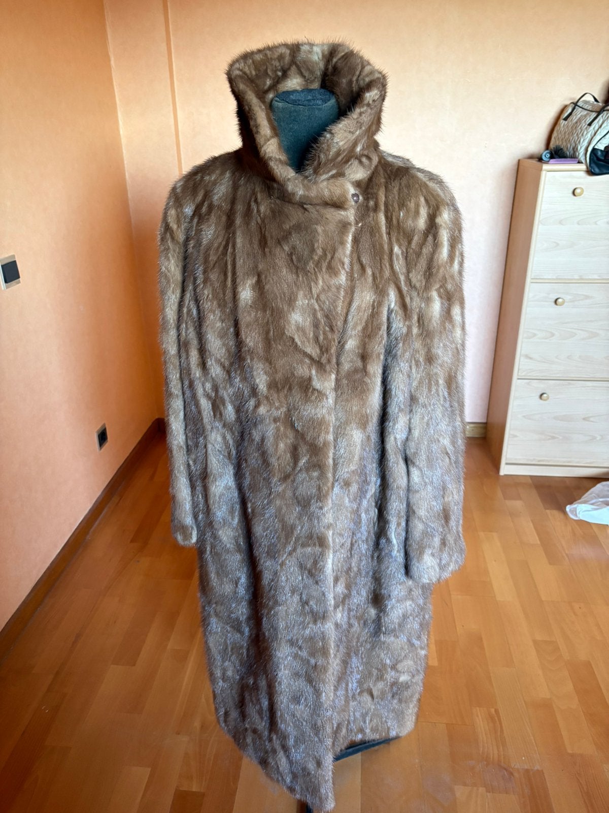 Manteau vintage vison XL - À emporter avant le 27/9 (25€), Enlèvement, Comme neuf, Taille 46/48 (XL) ou plus grande