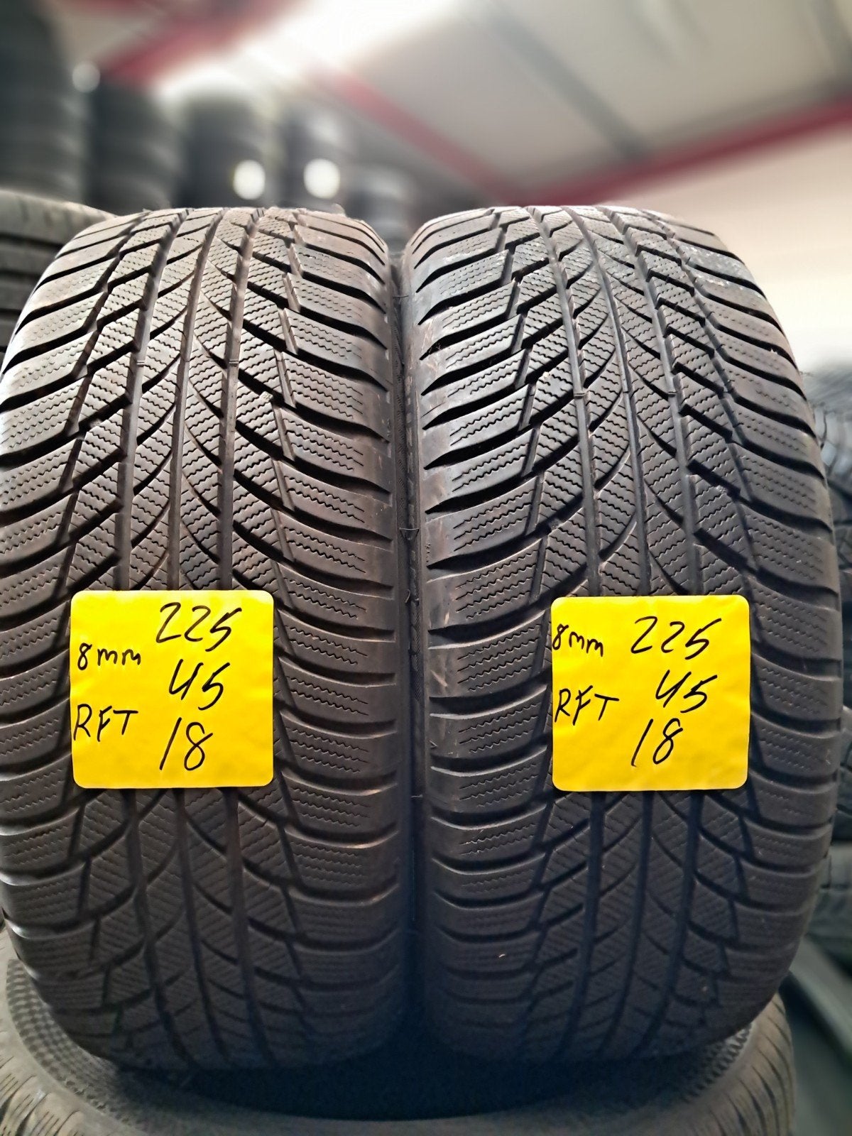 2254518 225/45/18 225/45r18 Démo hivernale 8 mm Bridgestone, Enlèvement
