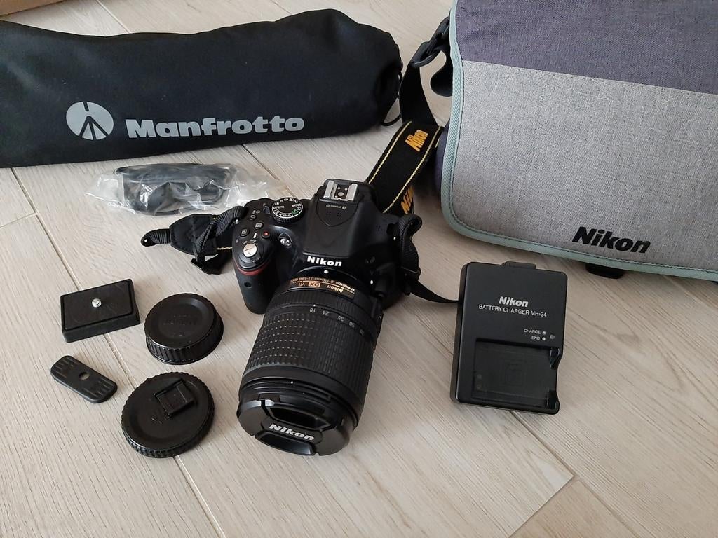 Nikon D5200 + lens + Manfrotto statief + tas, Ophalen, Nikon