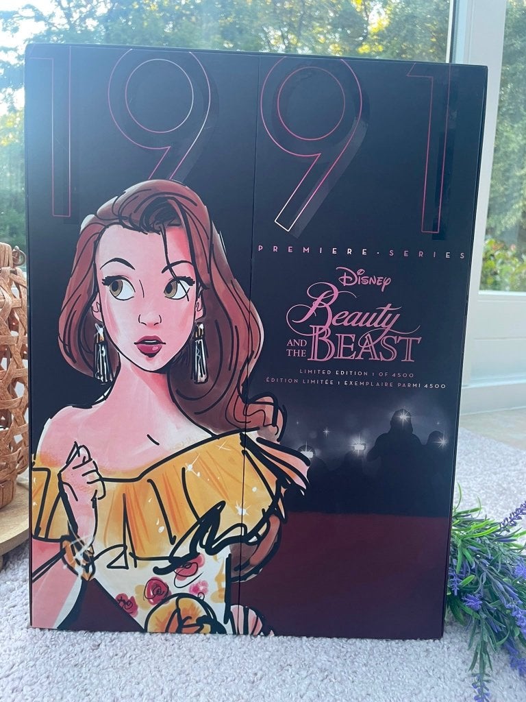 Belle (la belle et la bête) Poupée Disney Premiere Series –, Enlèvement, Neuf