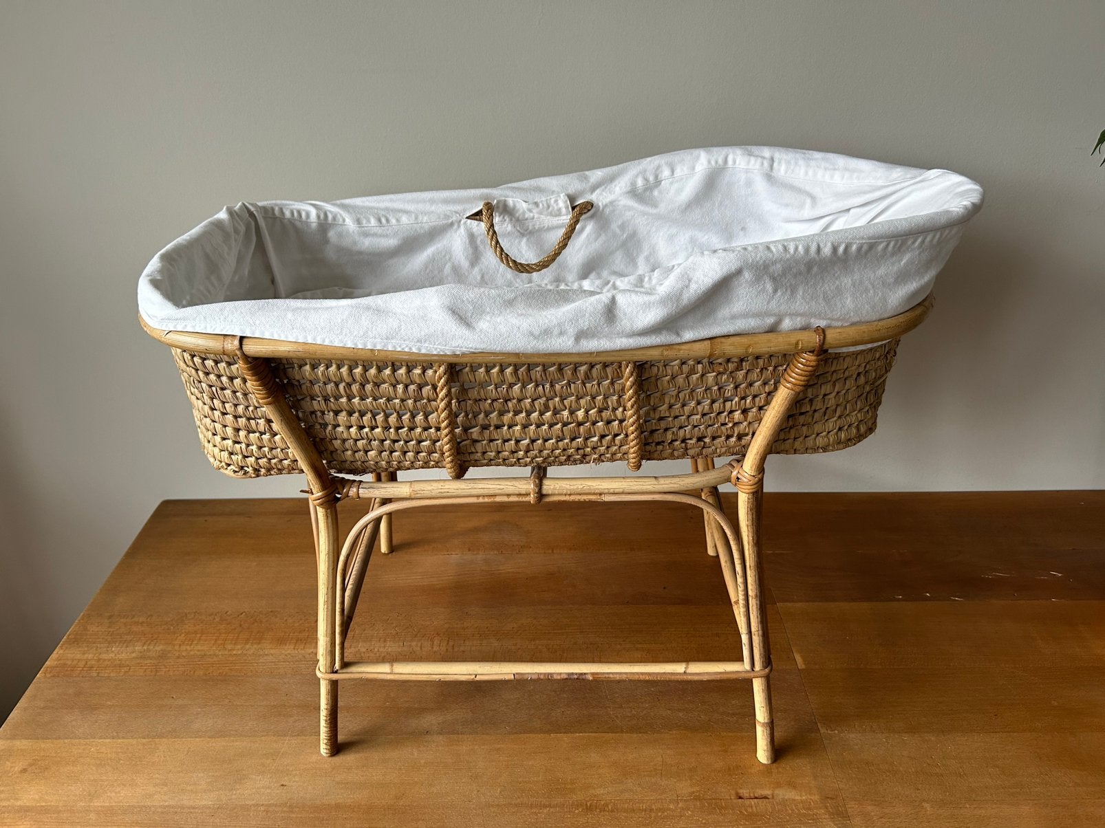 Panier pour bébé en osier avec cadre, Enlèvement, Comme neuf