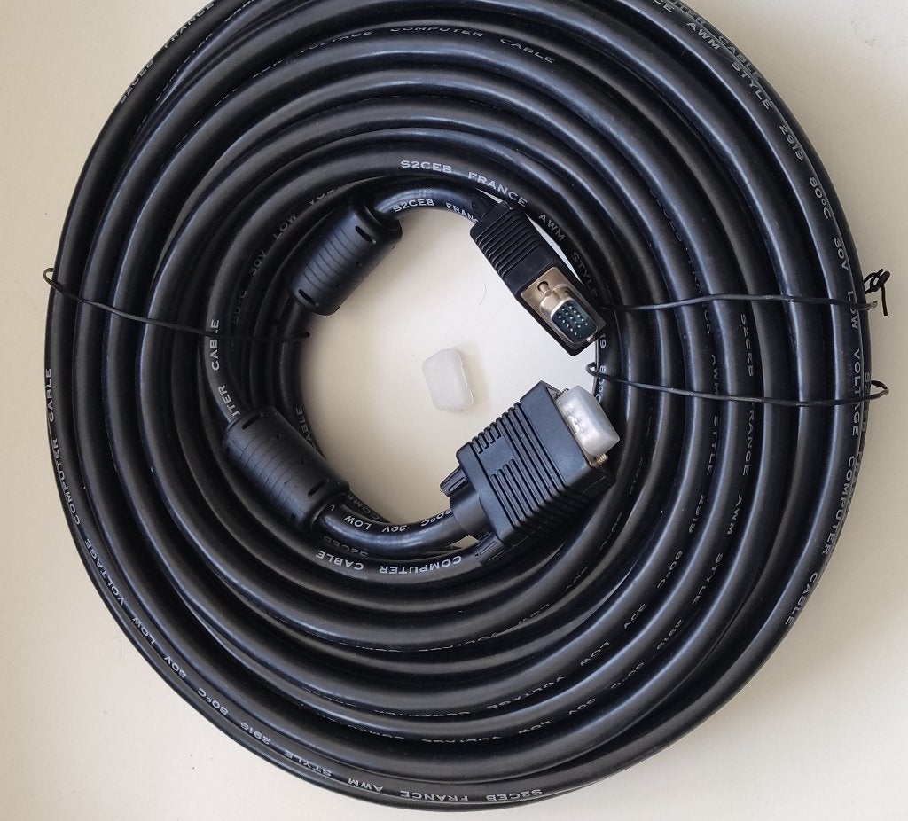 VGA Cable 25m. Black, Informatique & Logiciels, Pc & Câble réseau, Enlèvement, Neuf