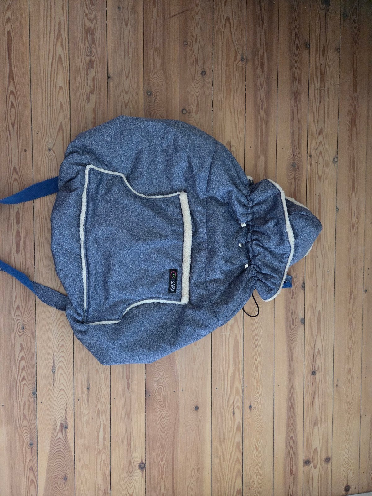 isara wintercover voor draagzak, Kinderen en Baby's, Ophalen, Zo goed als nieuw, Buik, Draagzak