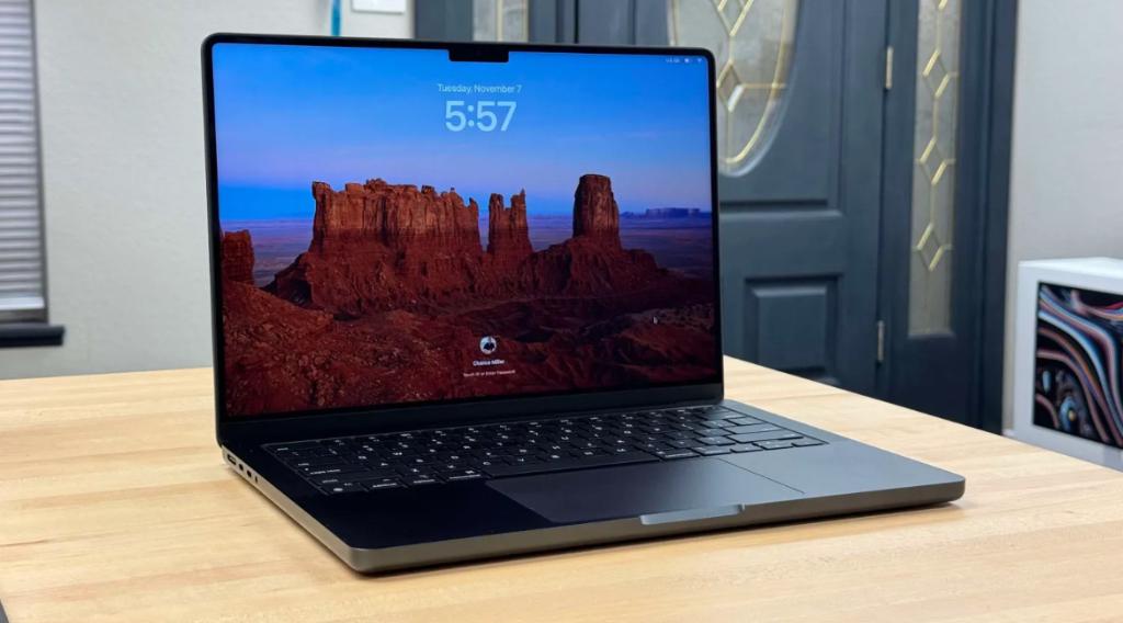 Macbook pro “14” M5 24GB/1TB (QWERTY), 1 TB of meer, Zo goed als nieuw, 4 Ghz of meer, Ophalen