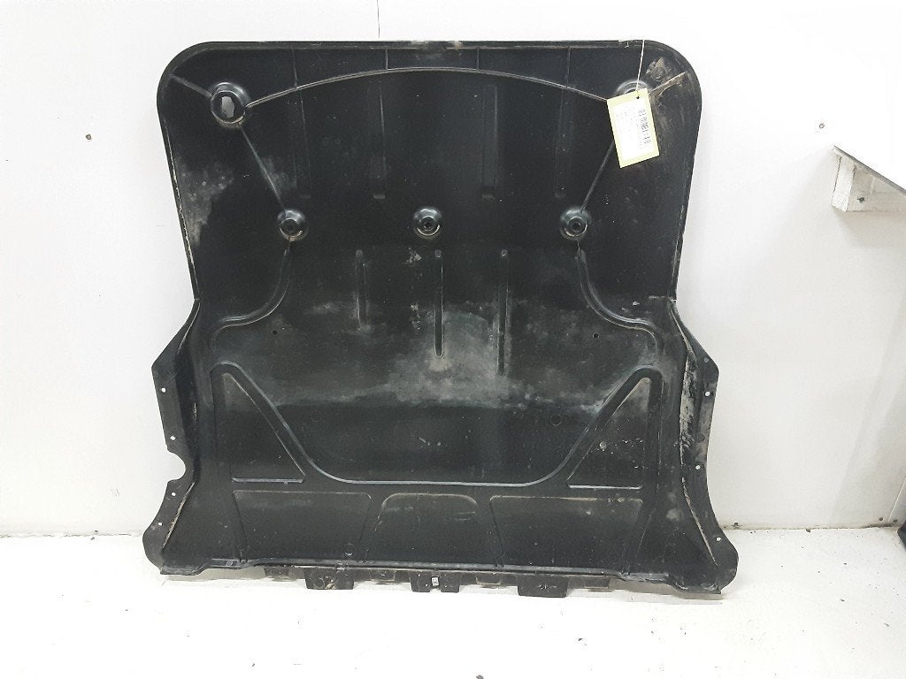 MOTORBESCHERMPLAAT Audi A3 Sportback (8YA) (5WA825236C), Info@audi.de, Audi, Audi AG, Gebruikt