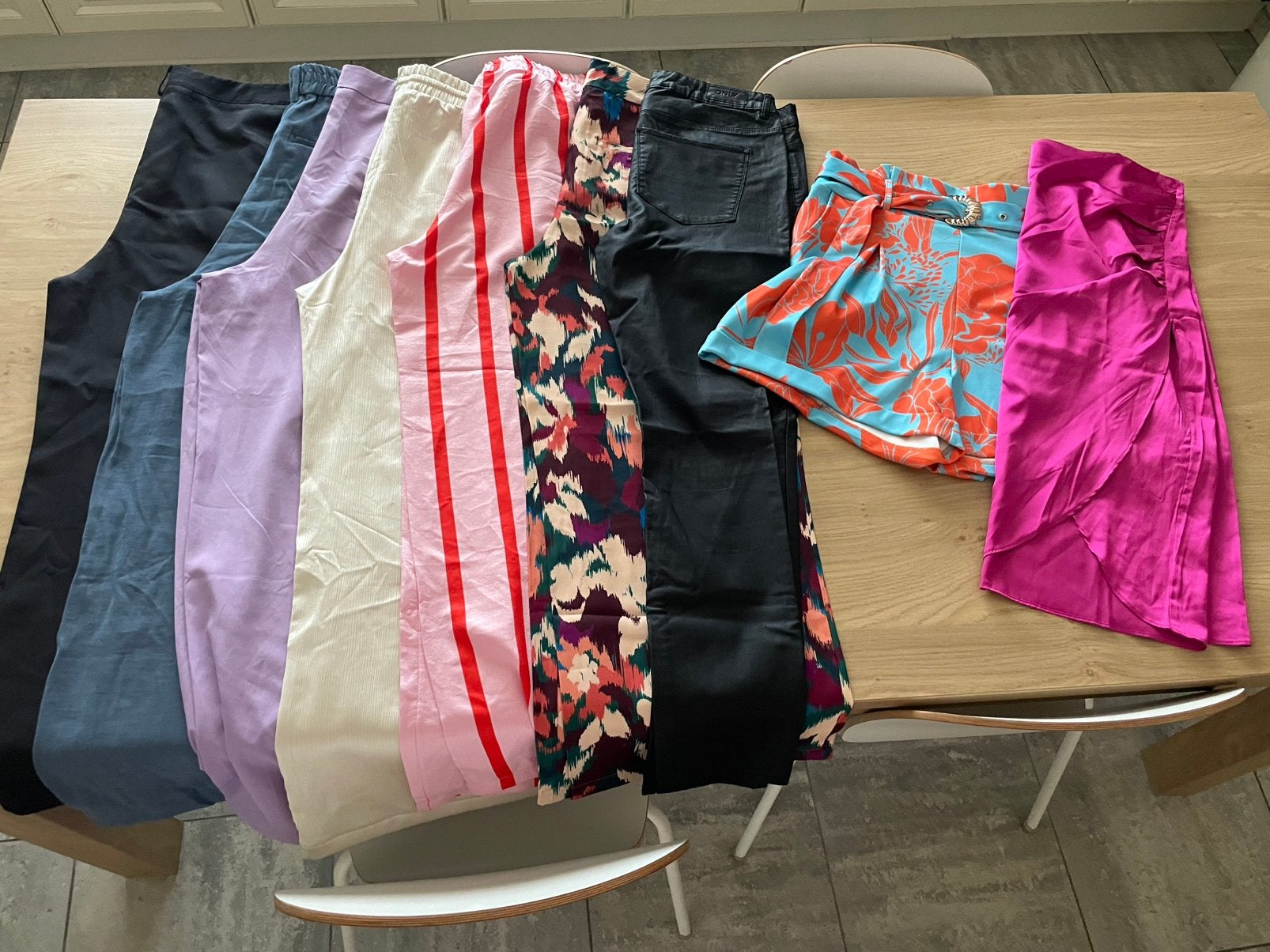 Kleding pakket L/XL 40/42, Ophalen, Zo goed als nieuw