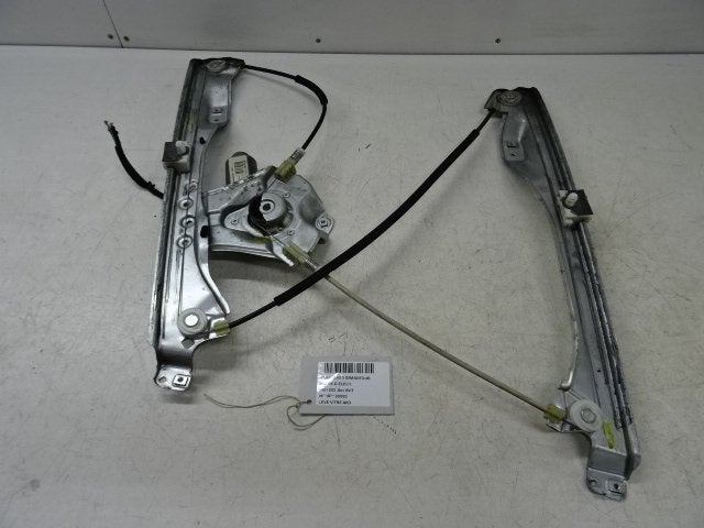 VITRE MECANISME AVANT DROIT Renault (8200291147J), Utilisé, Renault