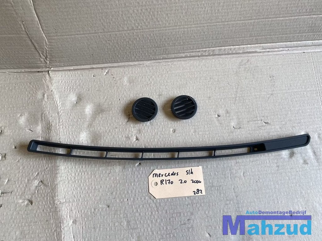 MERCEDES SLK R170 Dashboard luchtrooster zijkant midden, Mercedes-Benz AG, Mercedes-Benz, Utilisé, Mercedesstrasse 120
70372  Stuttgart, DE