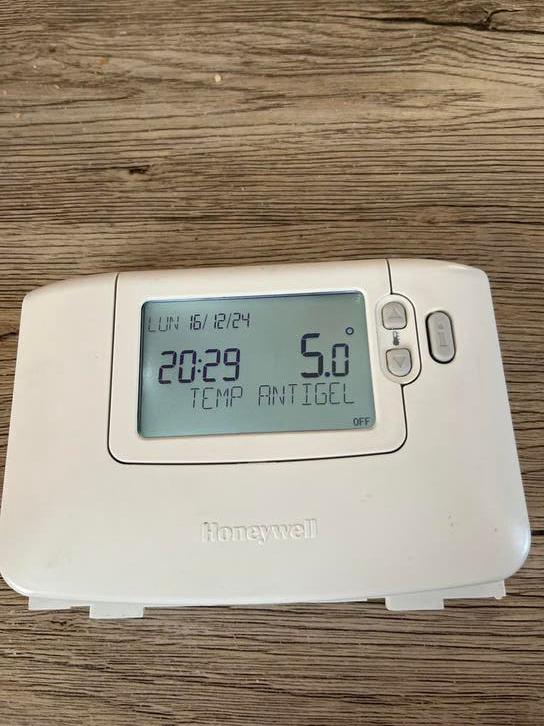Programmeerbare draadloze kamerthermostaat, Doe-het-zelf en Bouw, Ophalen of Verzenden, Zo goed als nieuw