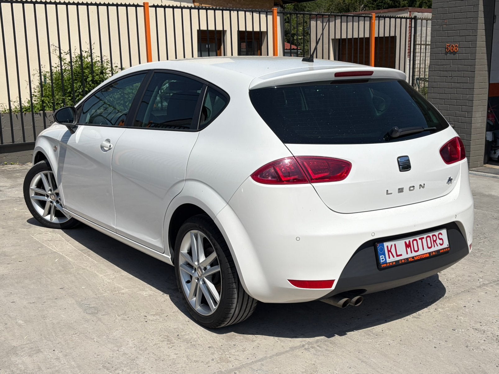 SEAT LEON ÉDITION FR 2.0CR TDI 140CV 189 000KM CARPASS 2012, Autos, Seat, Euro 5, Achat, Entreprise, Noir