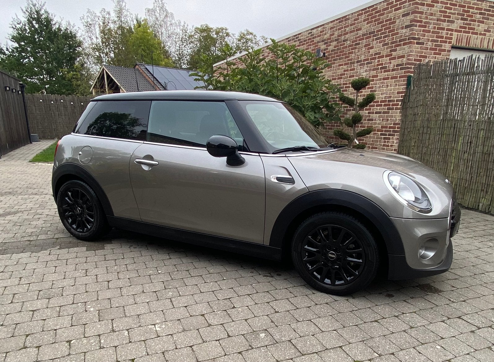 Mini Cooper 1.5i Islington 34500km, Auto's, Euro 6, Handgeschakeld, Particulier, Cooper